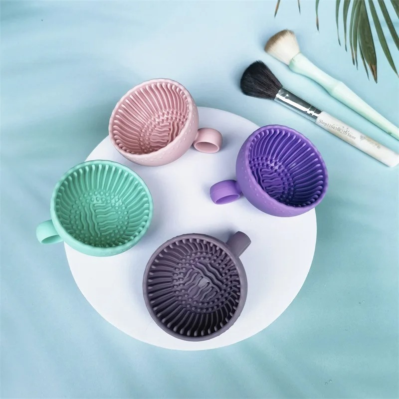 Beauty Makeup Sponge - Soft Silicone Makeup Brush Cleaner Folding