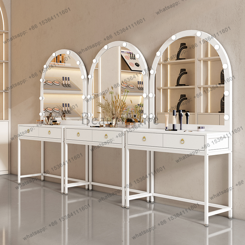 Dress table with lamp, dress,  – Beauty Makeup Training recenzja i cena