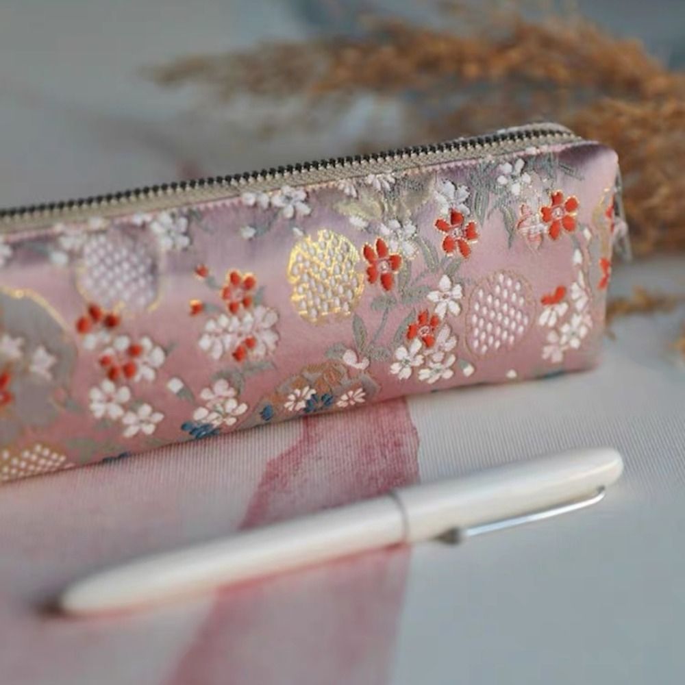 Chinese Retro Style Pencil Cas – Beauty Makeup School recenzja i cena