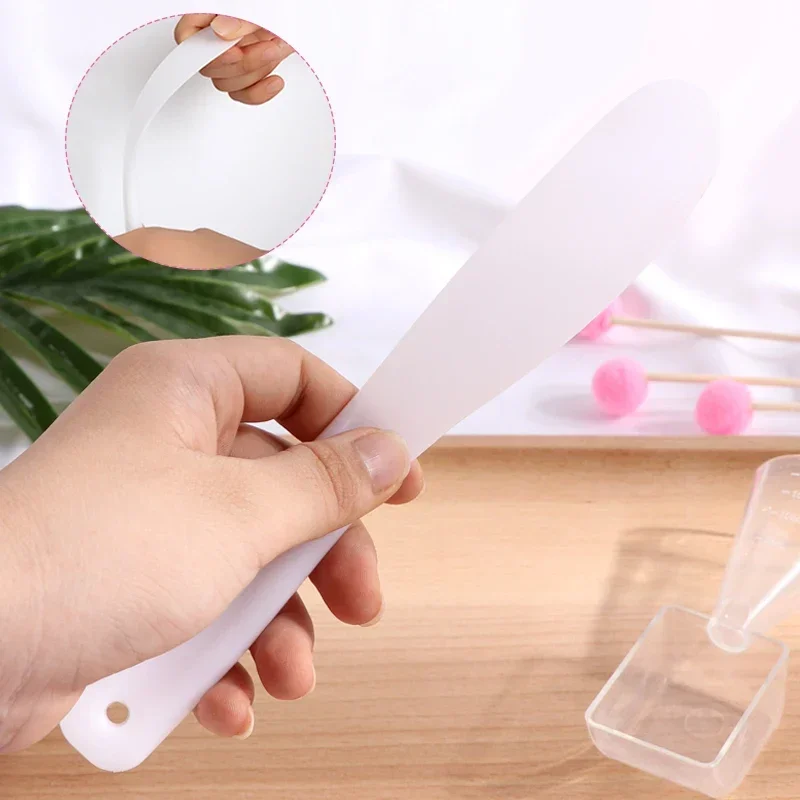 Large Size Plastic Facial Crea – Beauty Makeup Pictures recenzja i cena